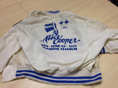 DD - Kinks Tour 1977 Anaheim Stadium California 19th June 1