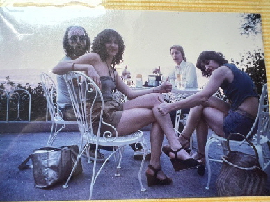 DD - Kinks Tour 1977 day off at Universal Studios, LA 3